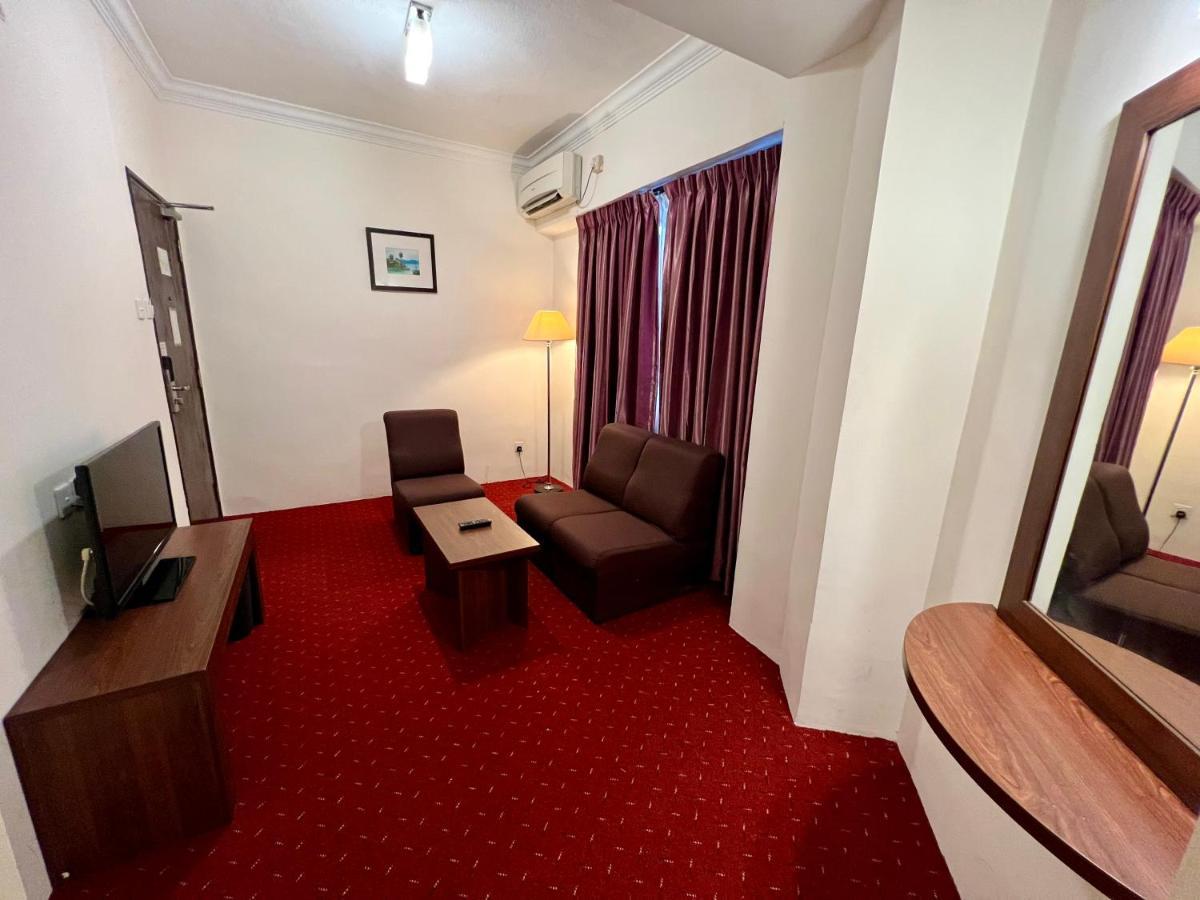 Hotel Yt Midtown Kuala Terengganu Exterior foto