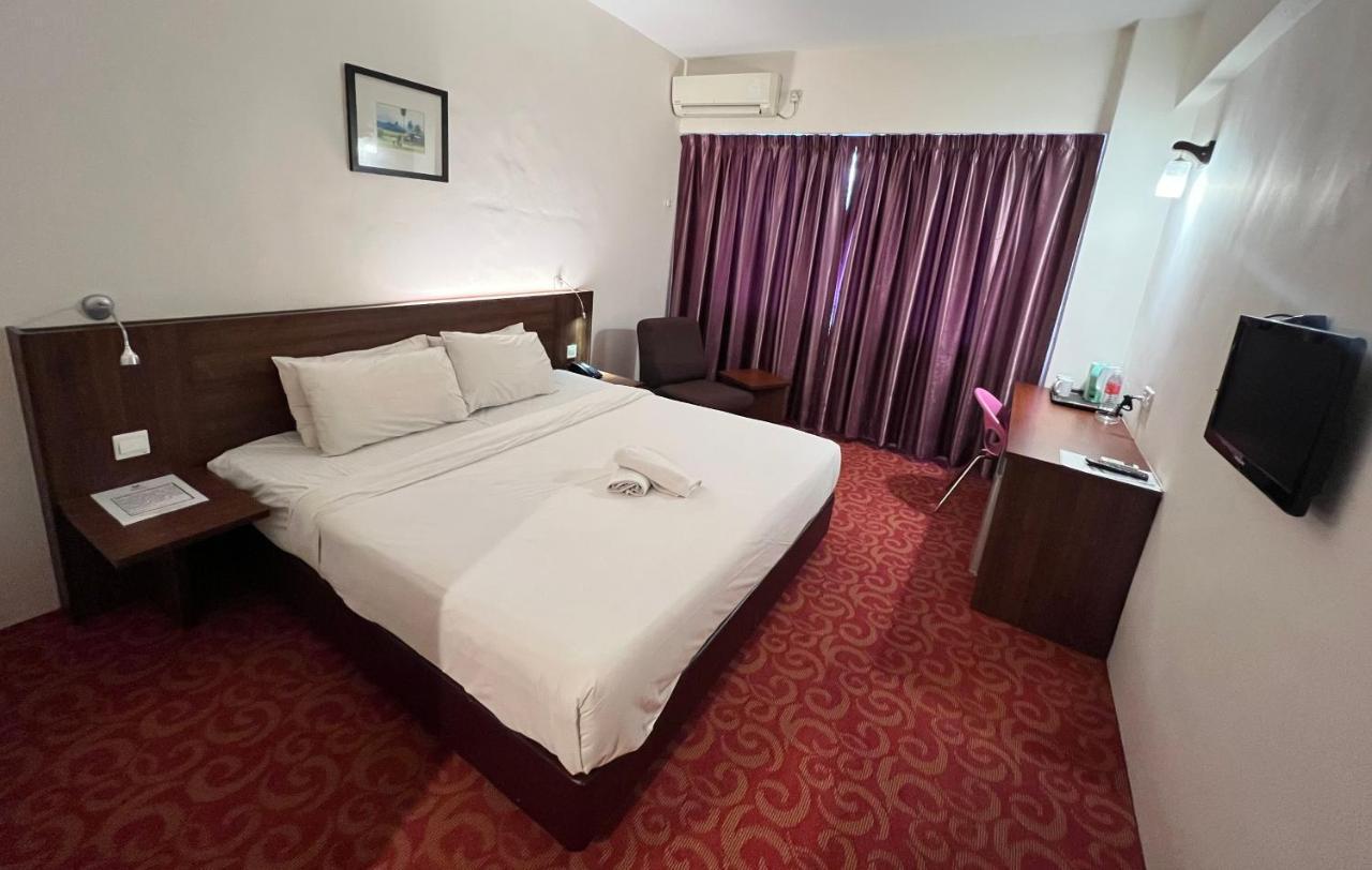 Hotel Yt Midtown Kuala Terengganu Exterior foto